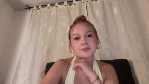 Alannah online show from July 17, 1:32 am