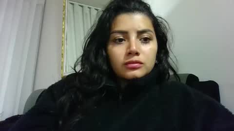 Snapshot of misselii chatting on February 10, 1:24 am melodie online show from February 10, 1:24 am