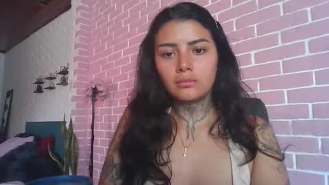 melodie  online show from December 4, 6:52 pm