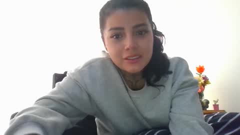 Snapshot of misselii chatting on March 7, 10:54 pm melodie online show from March 7, 10:54 pm
