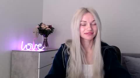 EMMA online show from March 7, 8:44 pm