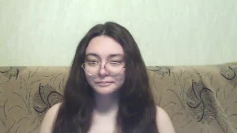 Snapshot of missis_mona chatting on March 5, 8:12 pm missis mona online show from March 5, 8:12 pm