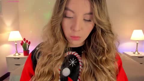 Bella Castillo online show from December 15, 12:54 pm