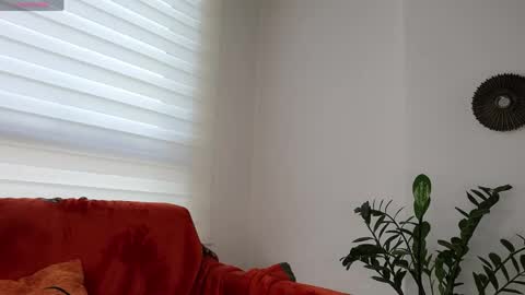 Jess online show from May 11, 5:09 am