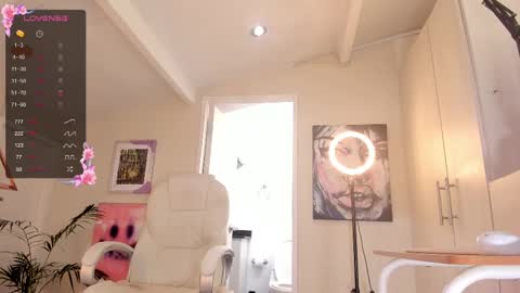 Ania online show from March 11, 1:45 pm