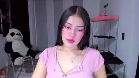 missloren333 online show from January 7, 8:56 am