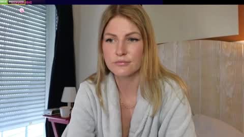 Snapshot of misslucci chatting on February 11, 9:31 am Misslucci online show from February 11, 9:31 am