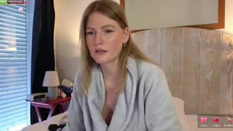 Snapshot of misslucci chatting on March 5, 9:38 am Misslucci online show from March 5, 9:38 am