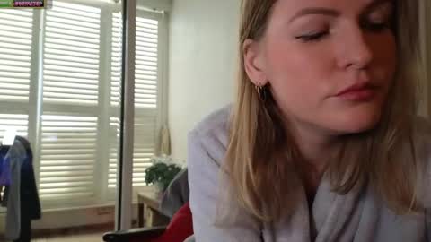 Snapshot of misslucci chatting on December 16, 9:24 am Misslucci online show from December 16, 9:24 am