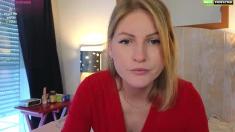Snapshot of misslucci chatting on September 26, 7:39 am Misslucci online show from September 26, 7:39 am