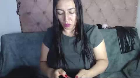 luccy online show from March 22, 8:15 pm