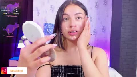 Snapshot of misslynn_ chatting on February 28, 1:47 am i am lyn online show from February 28, 1:47 am