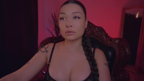 LUXXANDRA online show from March 12, 6:29 am