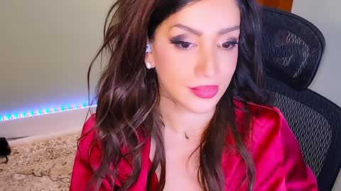 Mina online show from December 27, 5:09 am