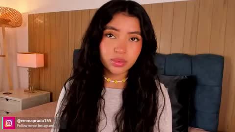 Emma Prada online show from February 26, 1:10 pm