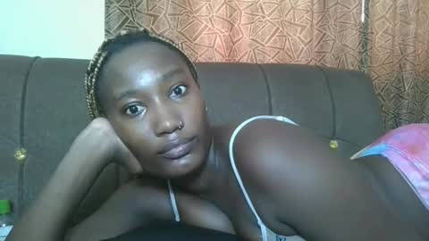 pretty gal online show from March 22, 1:28 pm