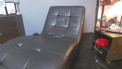 Miss Von Tease online show from January 30, 7:04 pm