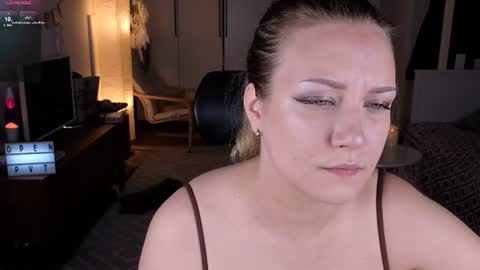 MissYourTouch online show from July 1, 8:52 pm