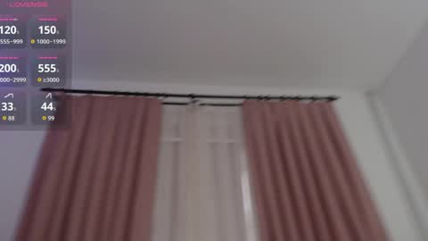 Yuumii online show from May 22, 12:14 pm