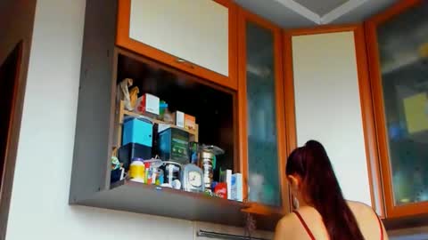 Victoria Eden online show from May 22, 9:40 am