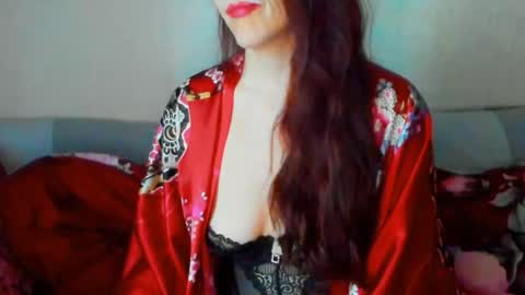 Victoria Eden online show from May 26, 2:33 am