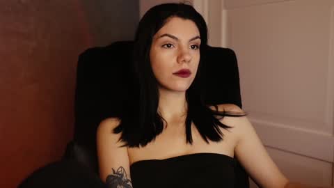 Snapshot of mistress_rochelle chatting on January 23, 8:04 am Miss Rochelle online show from January 23, 8:04 am