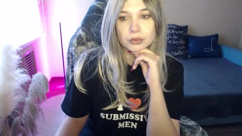 Miss Bailey online show from November 27, 9:34 am