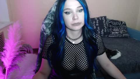 Miss Bailey online show from March 30, 6:18 pm