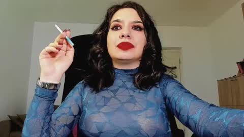 Snapshot of mistressmichelle5 chatting on February 15, 4:58 am YourGoddessM online show from February 15, 4:58 am