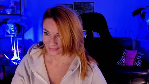 MistyBarnes NONUDE MODEL online show from December 4, 8:34 am