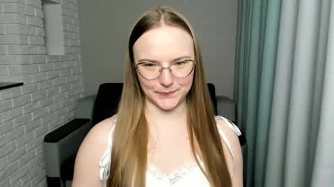 Snapshot of miya_mimi chatting on January 28, 1:59 pm Miya online show from January 28, 1:59 pm