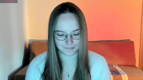 Snapshot of miya_mimi chatting on October 18, 7:44 am Miya online show from October 18, 7:44 am