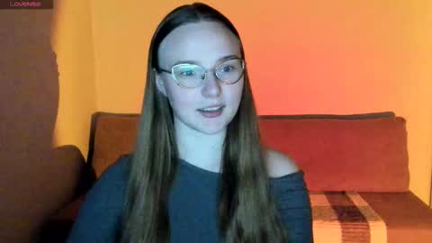 Snapshot of miya_mimi chatting on October 8, 7:07 pm Miya online show from October 8, 7:07 pm