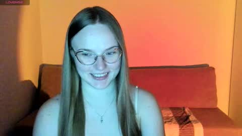 Snapshot of miya_mimi chatting on October 9, 7:18 pm Miya online show from October 9, 7:18 pm