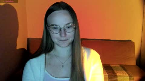 Snapshot of miya_mimi chatting on September 19, 4:50 pm Miya online show from September 19, 4:50 pm