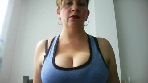 mmsexymm84 online show from January 21, 8:00 pm