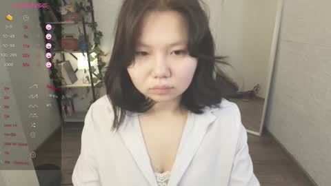 Snapshot of moana_light chatting on October 14, 2:25 am hey meet with me online show from October 14, 2:25 am