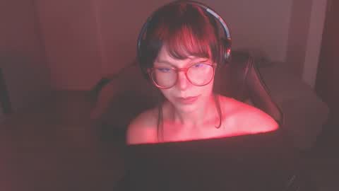 Snapshot of modjo_ chatting on February 11, 6:19 am Modjo online show from February 11, 6:19 am