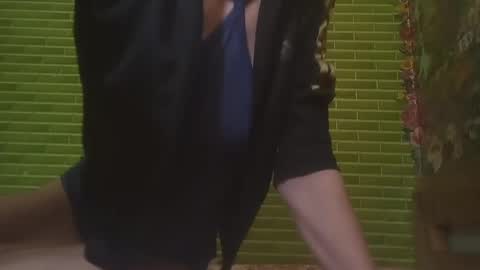 MohawkRed online show from April 6, 2:00 am