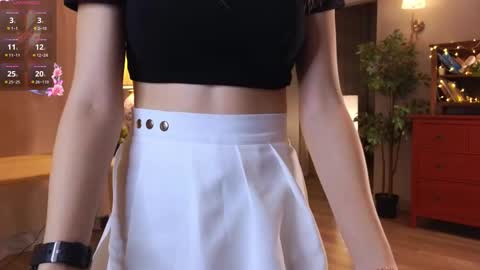 Lily online show from February 24, 3:20 pm