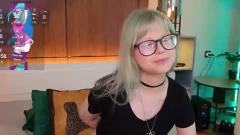moliqin online show from July 27, 9:17 am