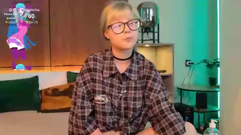 moliqin online show from July 30, 8:26 am