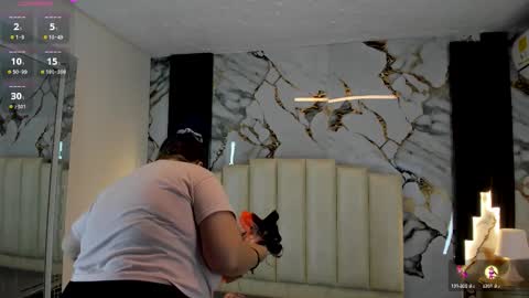 Hey Guys  Im Mollie online show from October 22, 12:10 pm