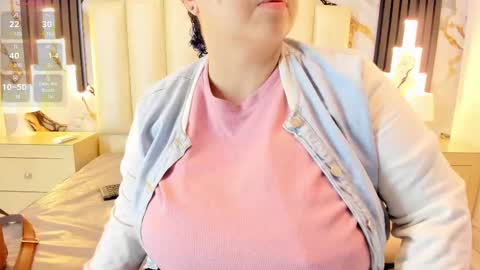 Hey Guys  Im Mollie online show from February 16, 12:10 pm