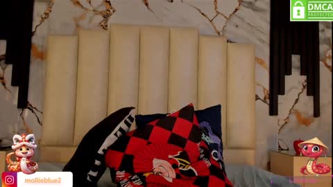 Hey Guys  Im Mollie online show from January 31, 9:48 pm