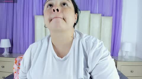 Hey Guys  Im Mollie online show from January 15, 12:04 pm