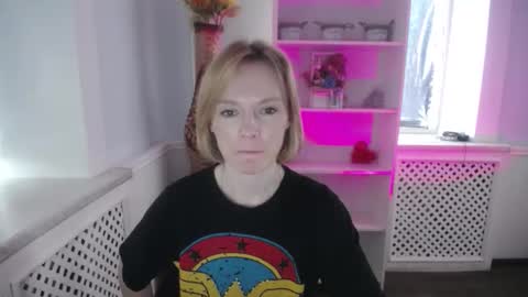 mollilove online show from May 27, 7:49 am