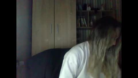 molly971345 online show from February 6, 4:43 pm