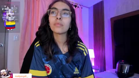Molly online show from June 27, 3:18 pm