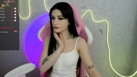 Molly - online show from March 6, 3:34 am